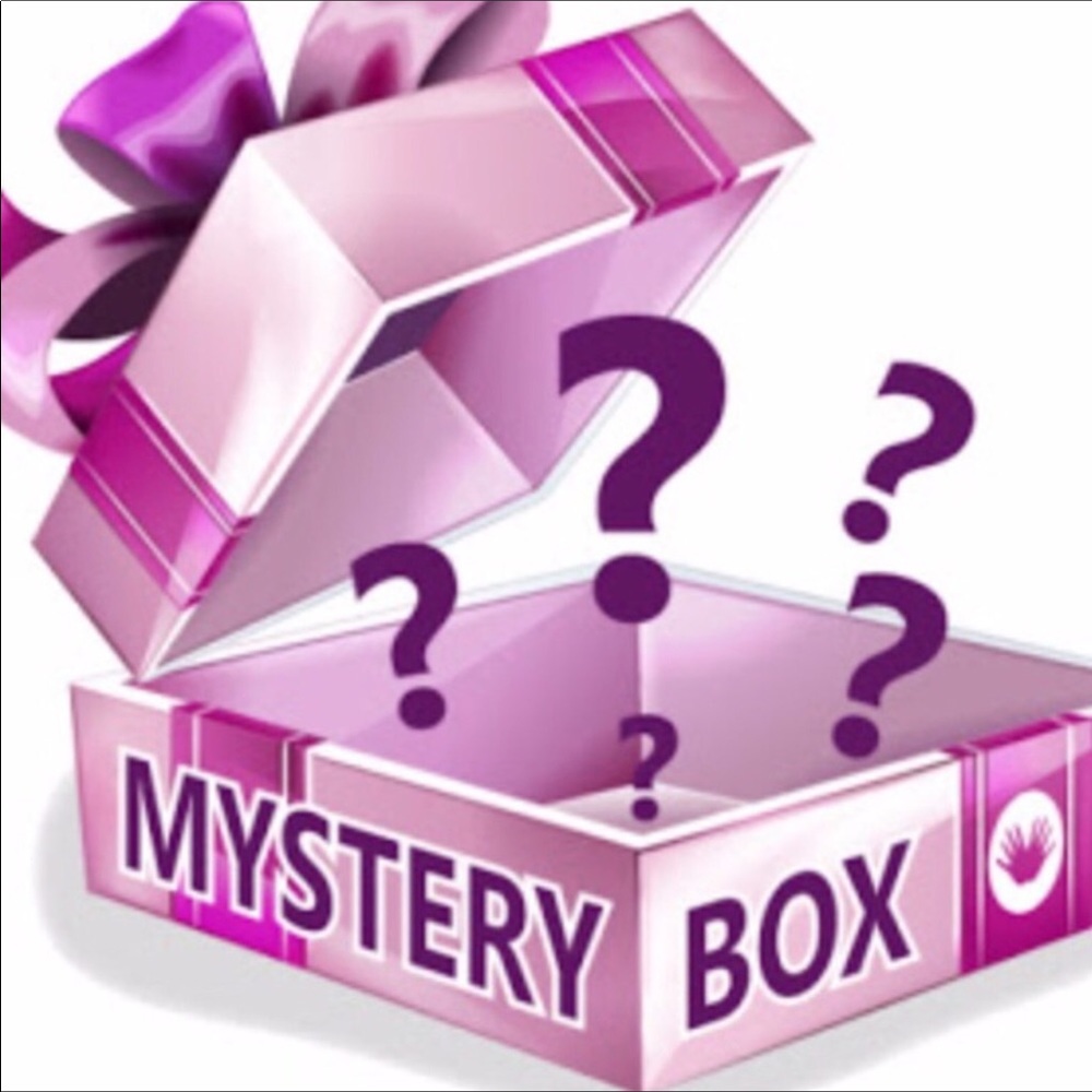 MYSTERY BOX Bundle (5 items) Women’s Size S M L